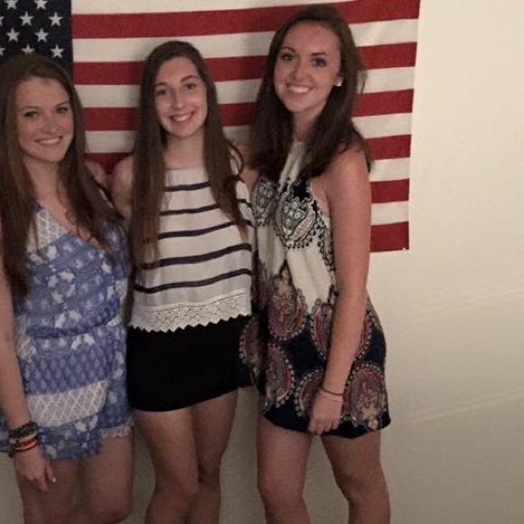 Bohemian pattern flowy dress - Picture 3 of 3